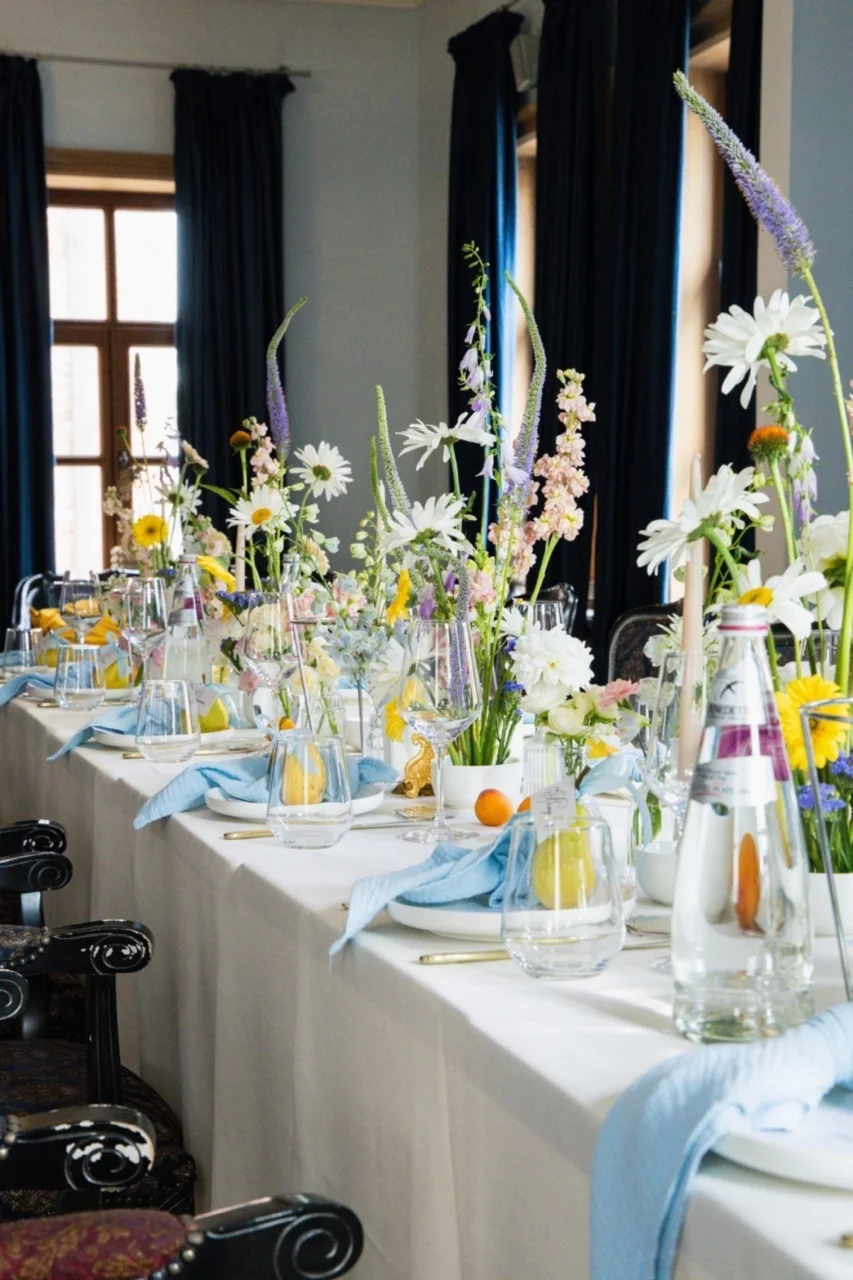 Интерьер/Экстерьер/Банкетная зона/Бар/Стол для двоих/Вход/Главный зал/Lounge зона ресторан Lauren Parker фото