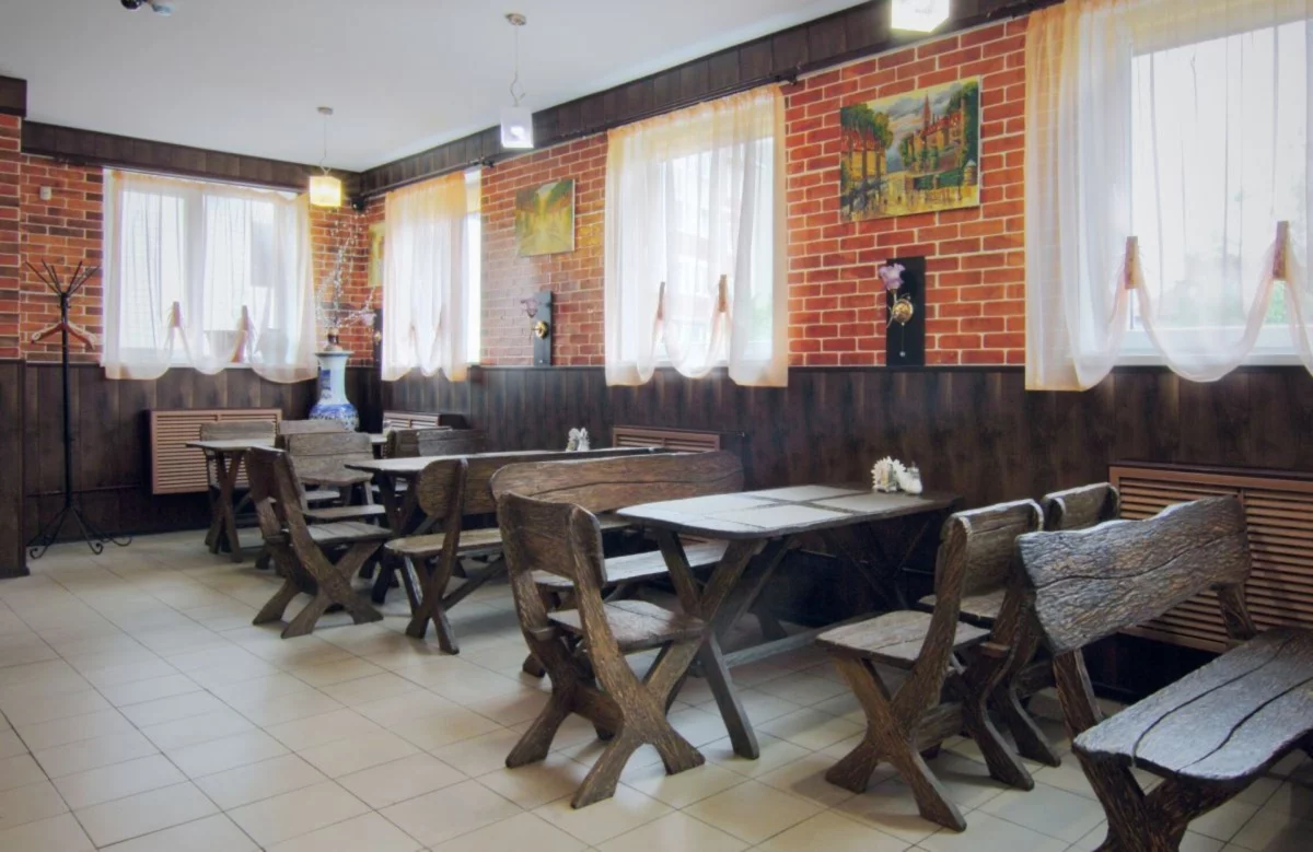 Интерьер/Экстерьер/Банкетная зона/Бар/Стол для двоих/Вход/Главный зал/Lounge зона кафе Угли и мясо фото