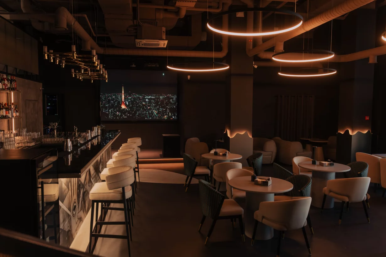 Интерьер/Экстерьер/Банкетная зона/Бар/Стол для двоих/Вход/Главный зал/Lounge зона ресторан Среда обитания фото