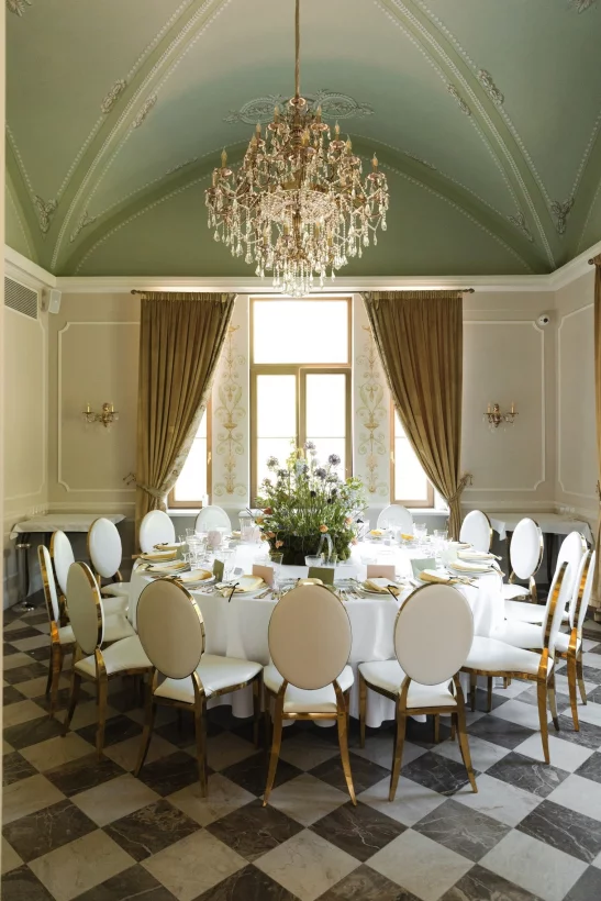 Интерьер/Экстерьер/Банкетная зона/Бар/Стол для двоих/Вход/Главный зал/Lounge зона ресторан Gourmet фото