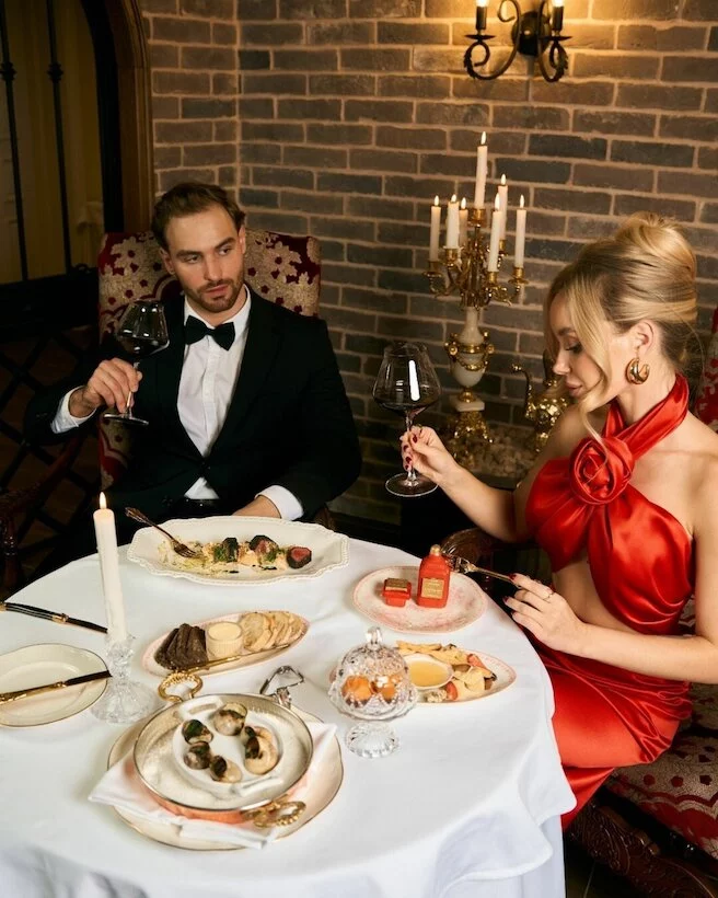 Интерьер/Экстерьер/Банкетная зона/Бар/Стол для двоих/Вход/Главный зал/Lounge зона ресторан Gourmet фото