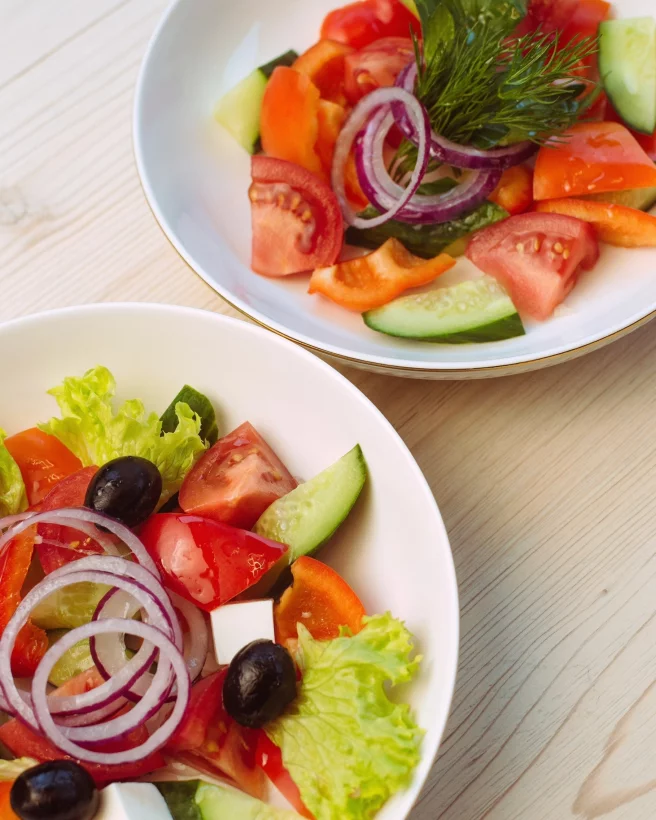 Интерьер/Экстерьер/Банкетная зона/Бар/Стол для двоих/Вход/Главный зал/Lounge зона кафе Osh фото