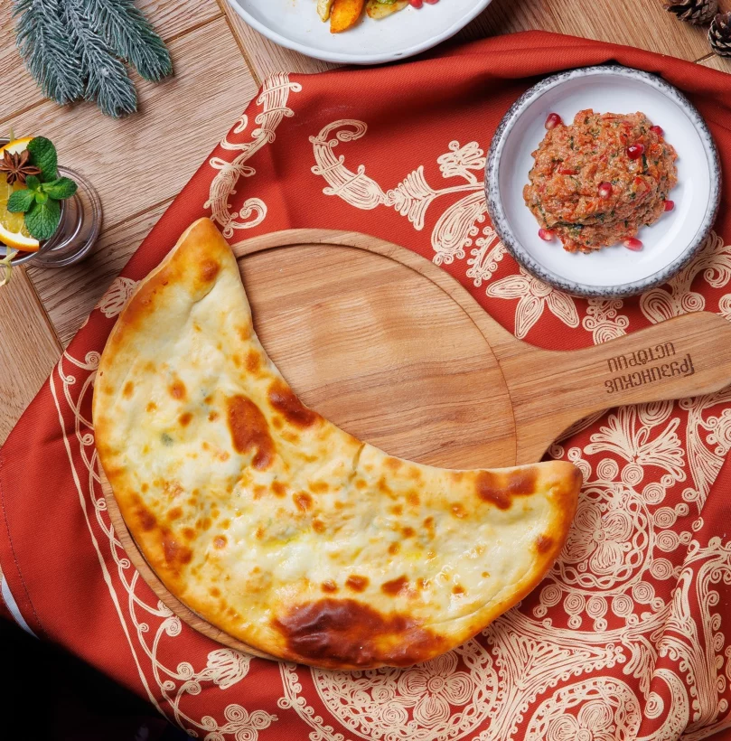 Интерьер/Экстерьер/Банкетная зона/Бар/Стол для двоих/Вход/Главный зал/Lounge зона ресторан Грузинские истории фото