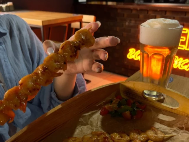 Интерьер/Экстерьер/Банкетная зона/Бар/Стол для двоих/Вход/Главный зал/Lounge зона бар Gellert фото