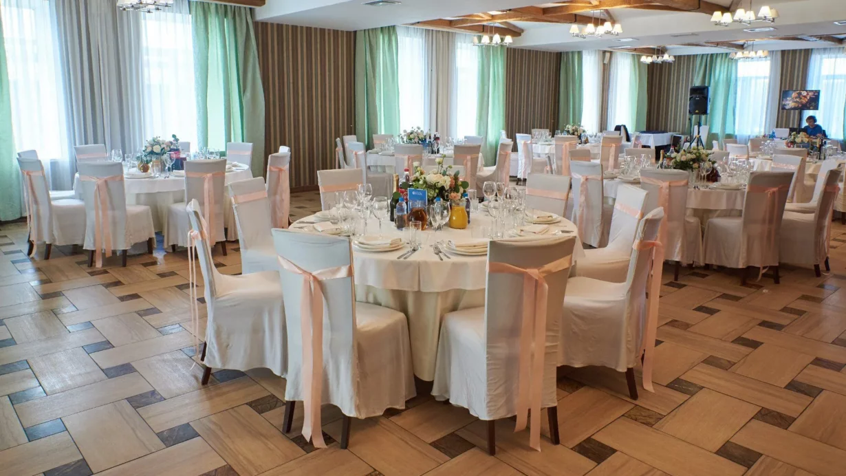 Банкетный зал Искра