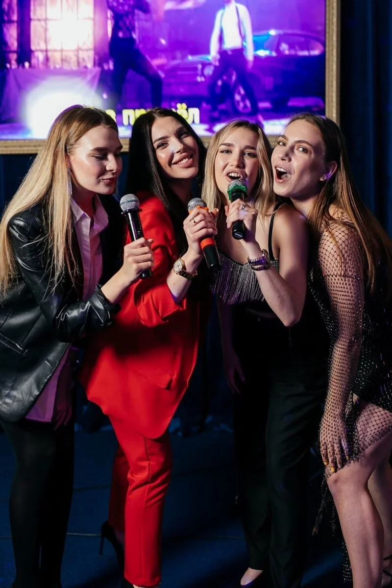 Интерьер/Экстерьер/Банкетная зона/Бар/Стол для двоих/Вход/Главный зал/Lounge зона ресторан Графский парк фото