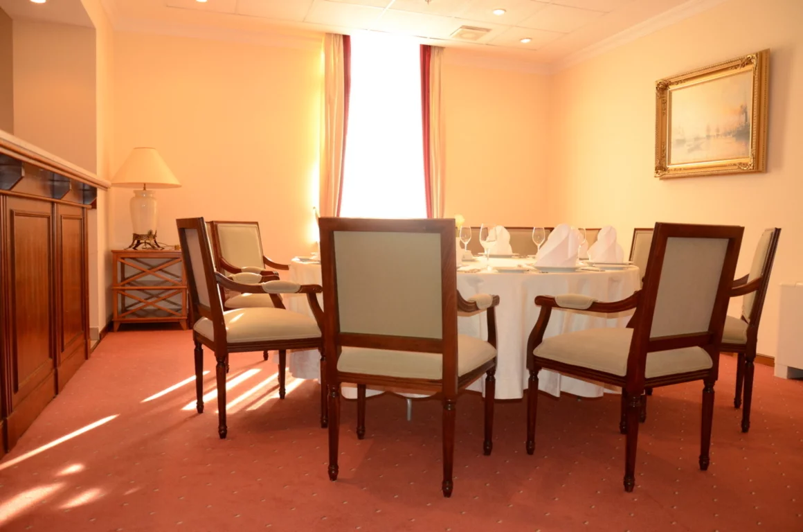 Конференц-зал «Екатерининский» Балтийская звезда