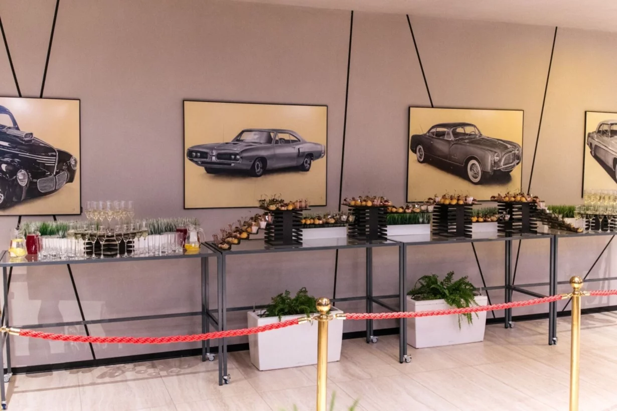 Интерьер/Экстерьер/Банкетная зона/Бар/Стол для двоих/Вход/Главный зал/Lounge зона ресторан Domina Пулково фото