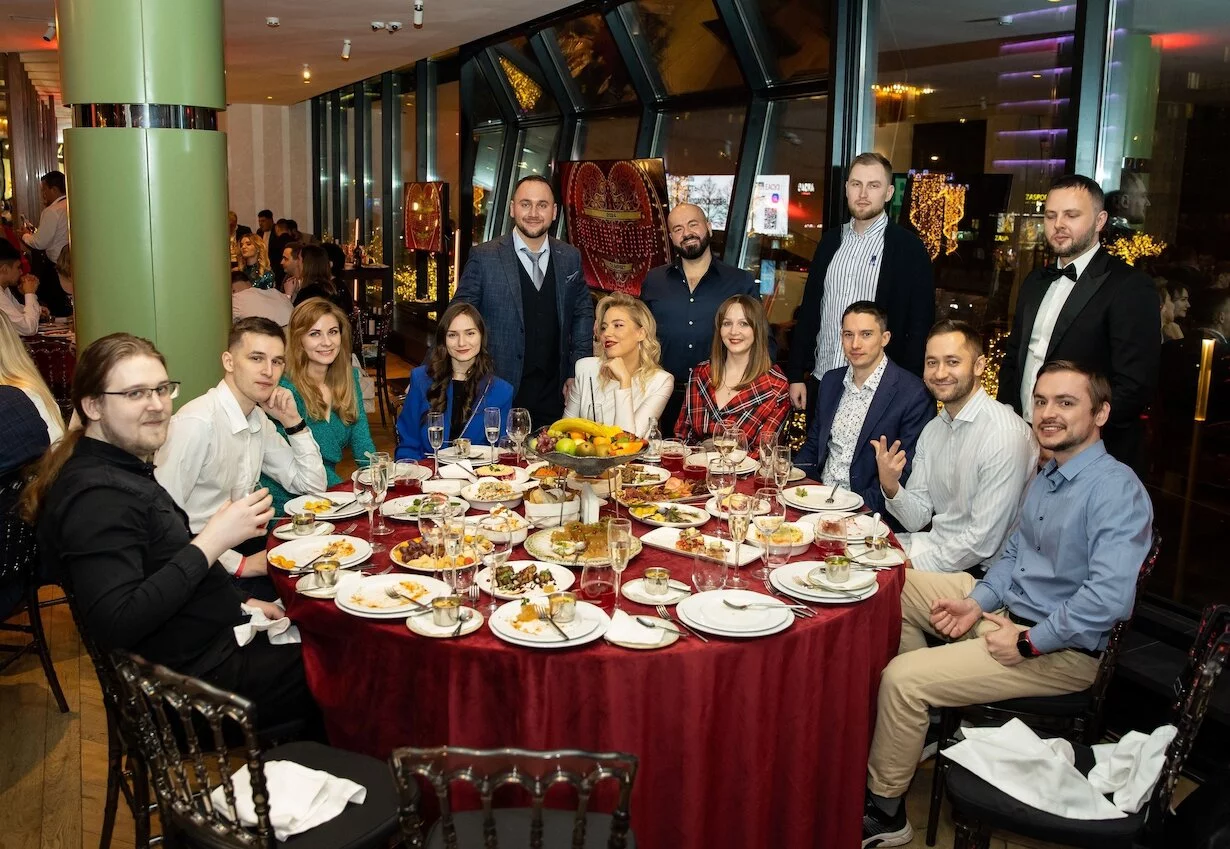 Интерьер/Экстерьер/Банкетная зона/Бар/Стол для двоих/Вход/Главный зал/Lounge зона ресторанный комплекс Olimpbet Lounge фото