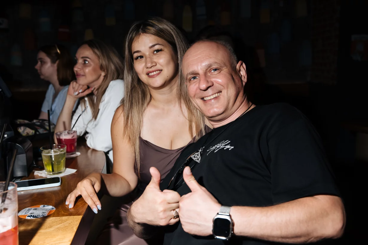 Интерьер/Экстерьер/Банкетная зона/Бар/Стол для двоих/Вход/Главный зал/Lounge зона бар Моряк и чайка фото