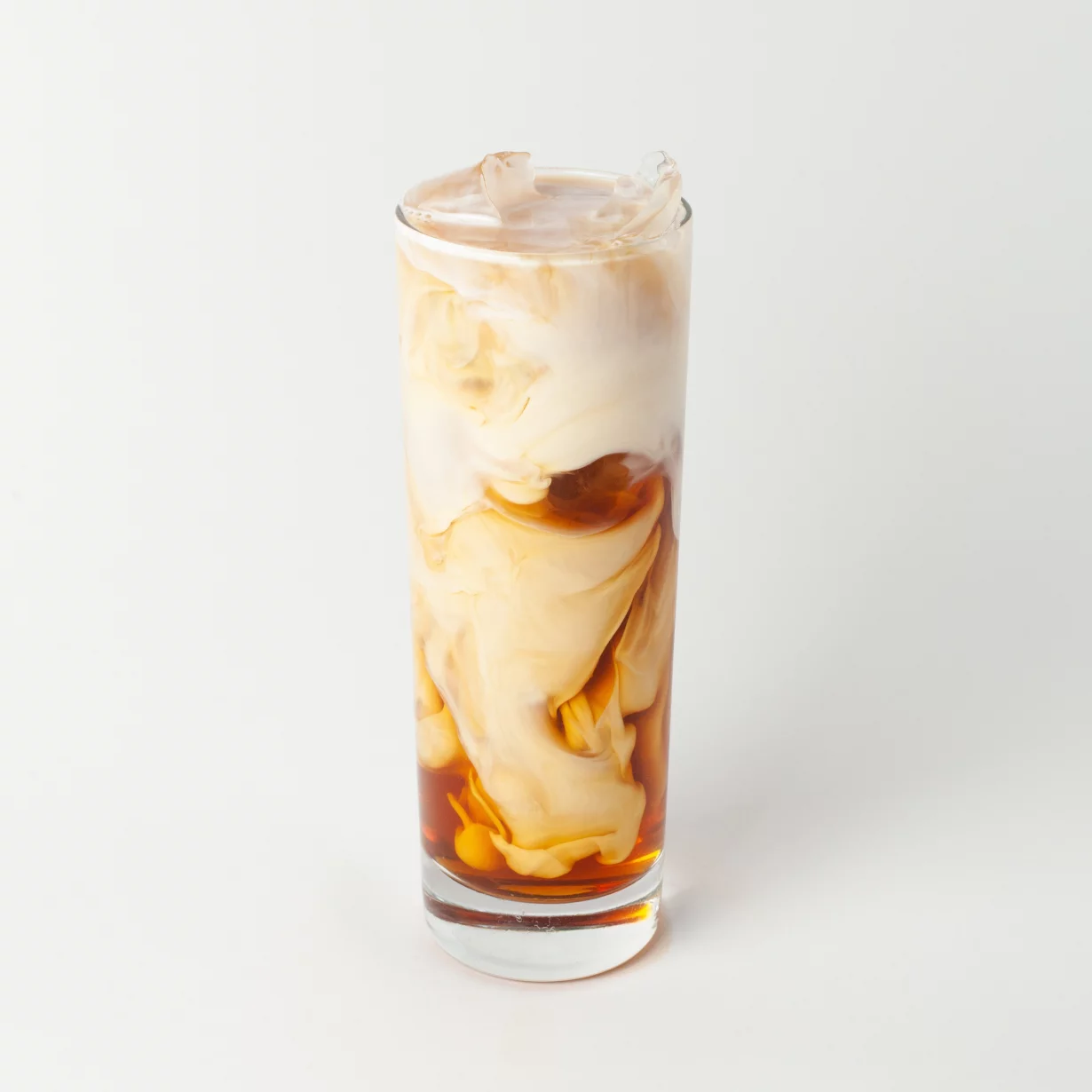 Интерьер/Экстерьер/Банкетная зона/Бар/Стол для двоих/Вход/Главный зал/Lounge зона кофейня Surf Coffee x Station фото