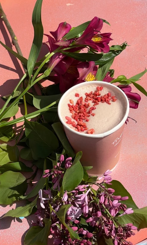 Интерьер/Экстерьер/Банкетная зона/Бар/Стол для двоих/Вход/Главный зал/Lounge зона кафе Тепло на Авроре фото