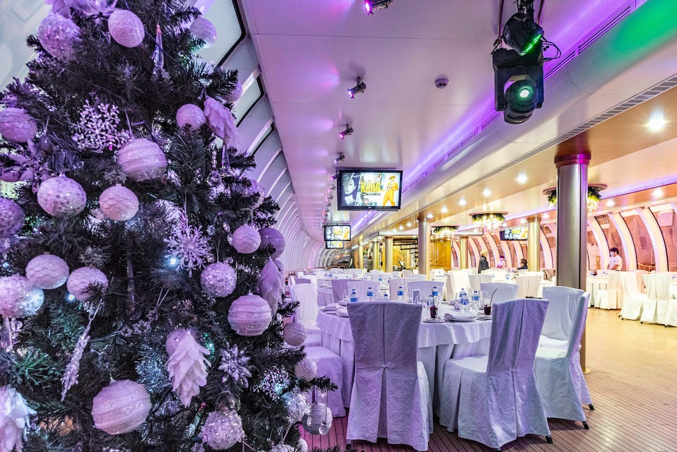 Ресторан «Флотилия Radisson Royal» / «Рэдиссон Роял», Москва: цены ...