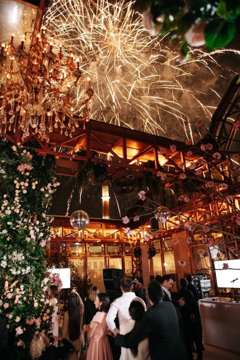 Интерьер/Экстерьер/Банкетная зона/Бар/Стол для двоих/Вход/Главный зал/Lounge зона ресторанный комплекс Soho Rooms фото