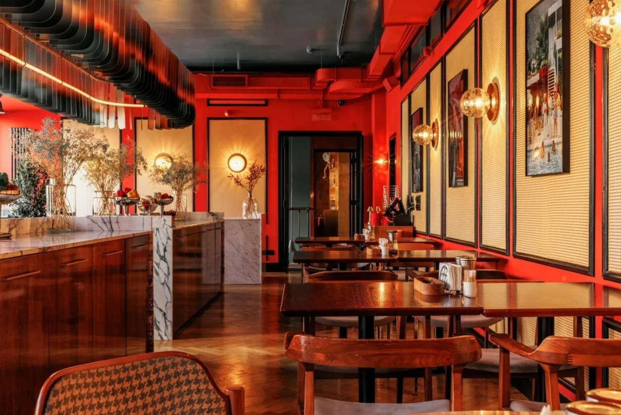 Интерьер/Экстерьер/Банкетная зона/Бар/Стол для двоих/Вход/Главный зал/Lounge зона ресторан Пуси Лебеди фото