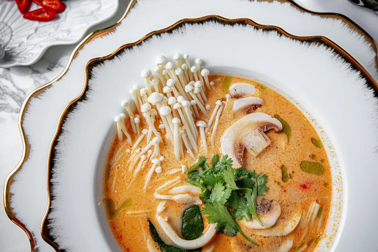 Интерьер/Экстерьер/Банкетная зона/Бар/Стол для двоих/Вход/Главный зал/Lounge зона ресторан Varvarka 3 фото