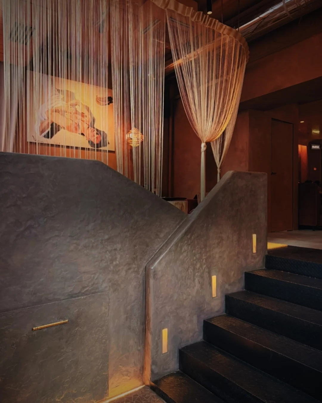 Интерьер/Экстерьер/Банкетная зона/Бар/Стол для двоих/Вход/Главный зал/Lounge зона лаунж Марракеш фото