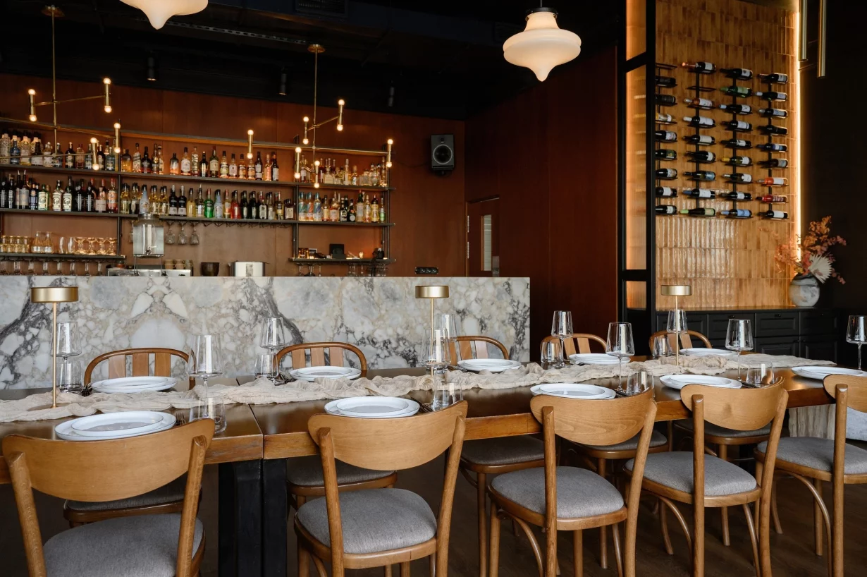 Интерьер/Экстерьер/Банкетная зона/Бар/Стол для двоих/Вход/Главный зал/Lounge зона банкетный зал Сезоны на Фонтанке фото