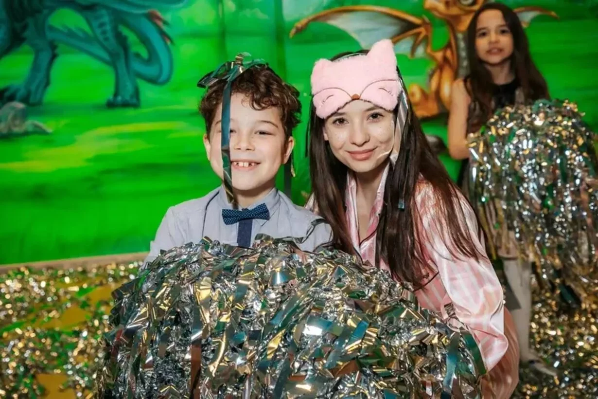 Интерьер/Экстерьер/Банкетная зона/Бар/Стол для двоих/Вход/Главный зал/Lounge зона ресторанный комплекс TeikaBoom фото