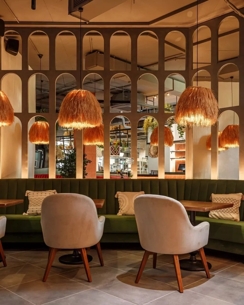 Интерьер/Экстерьер/Банкетная зона/Бар/Стол для двоих/Вход/Главный зал/Lounge зона ресторан Грузинский папа фото