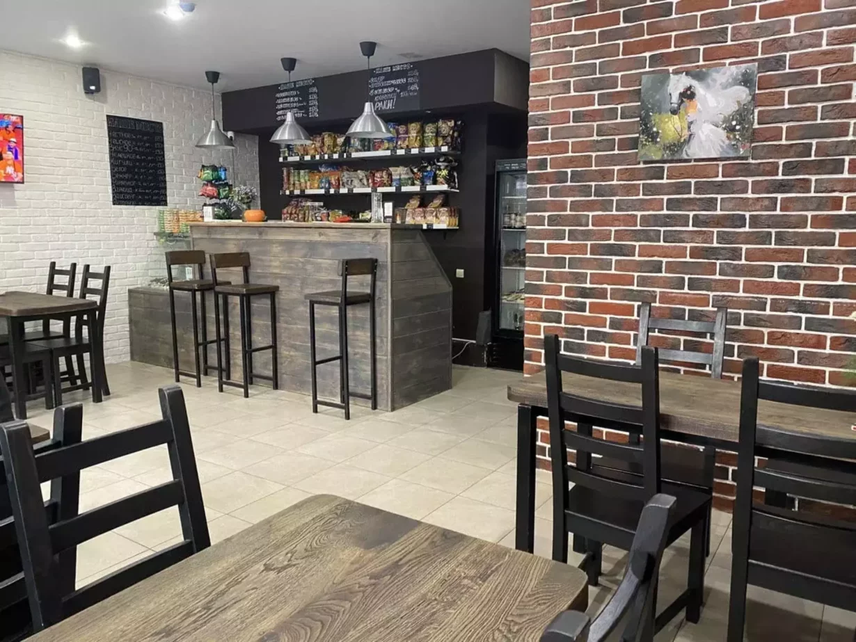 Интерьер/Экстерьер/Банкетная зона/Бар/Стол для двоих/Вход/Главный зал/Lounge зона бар Наше место фото