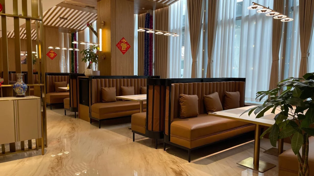 Интерьер/Экстерьер/Банкетная зона/Бар/Стол для двоих/Вход/Главный зал/Lounge зона ресторан Шанхай фото