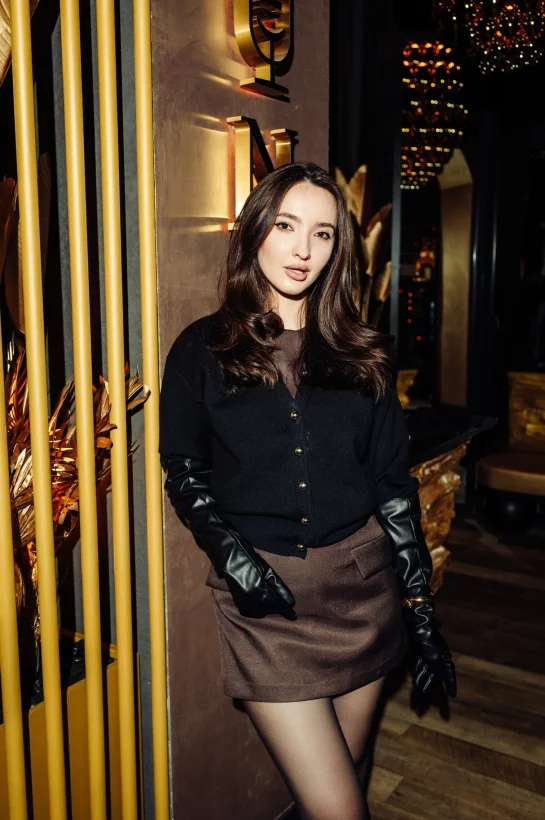 Интерьер/Экстерьер/Банкетная зона/Бар/Стол для двоих/Вход/Главный зал/Lounge зона караоке-клуб Tunes фото