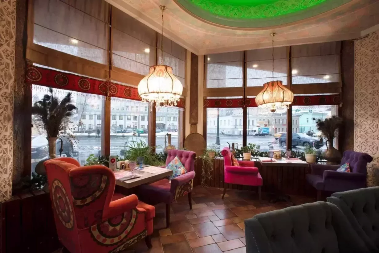 Цветной зал Павлин 2.0