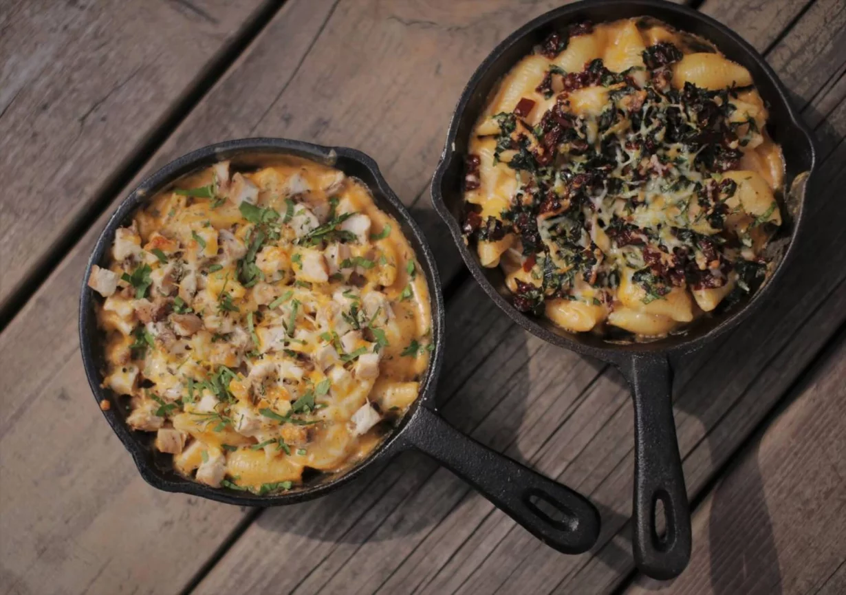 Интерьер/Экстерьер/Банкетная зона/Бар/Стол для двоих/Вход/Главный зал/Lounge зона паб Axiom Pub фото