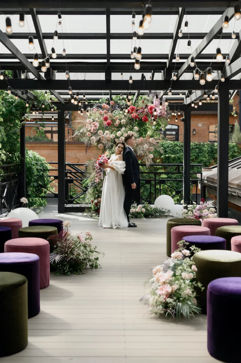 Интерьер/Экстерьер/Банкетная зона/Бар/Стол для двоих/Вход/Главный зал/Lounge зона лофт MJ Hall фото