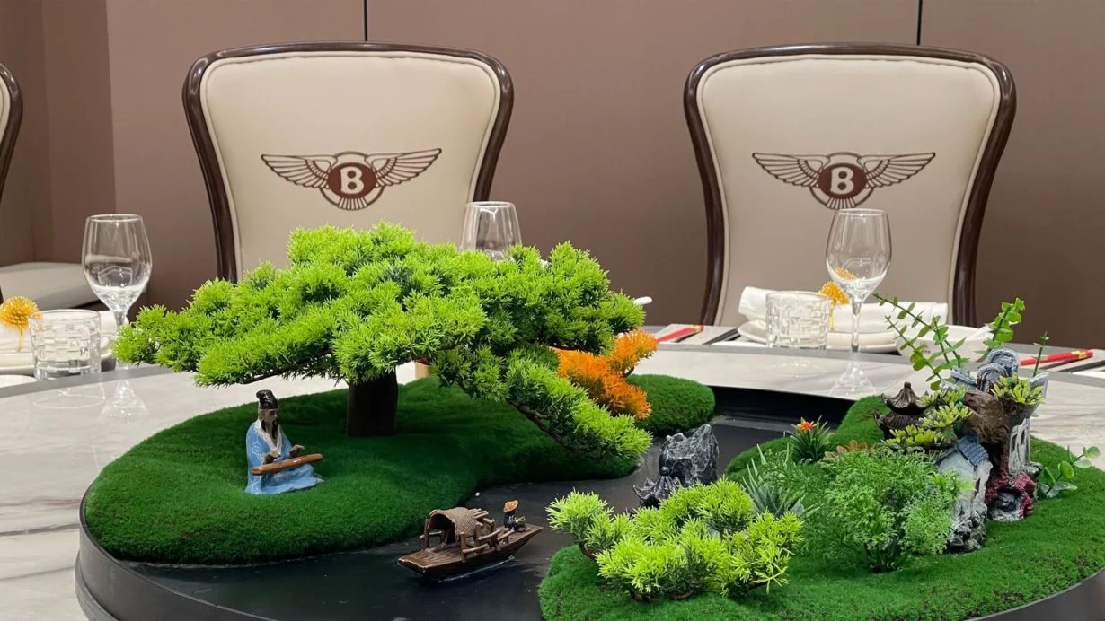 Интерьер/Экстерьер/Банкетная зона/Бар/Стол для двоих/Вход/Главный зал/Lounge зона ресторан Шанхай фото