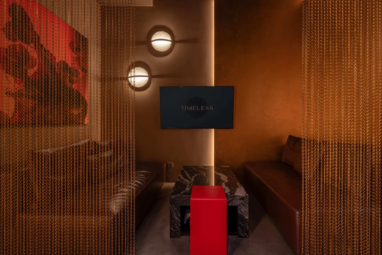 Интерьер/Экстерьер/Банкетная зона/Бар/Стол для двоих/Вход/Главный зал/Lounge зона лаунж Timeless Якиманка фото