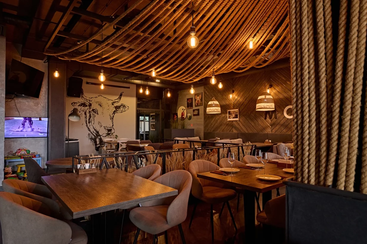 Интерьер/Экстерьер/Банкетная зона/Бар/Стол для двоих/Вход/Главный зал/Lounge зона ресторан Молоко фото