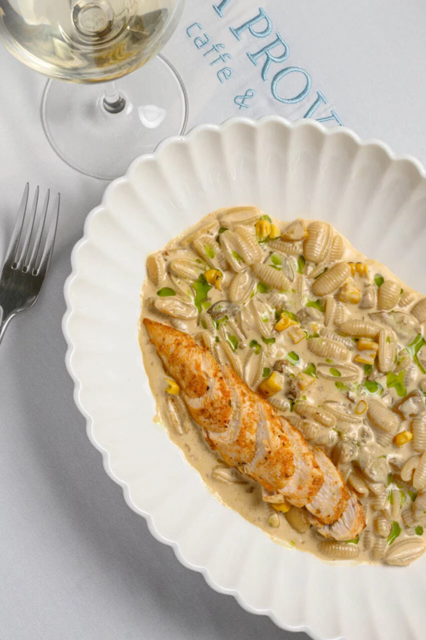 Интерьер/Экстерьер/Банкетная зона/Бар/Стол для двоих/Вход/Главный зал/Lounge зона ресторан La Provincia фото