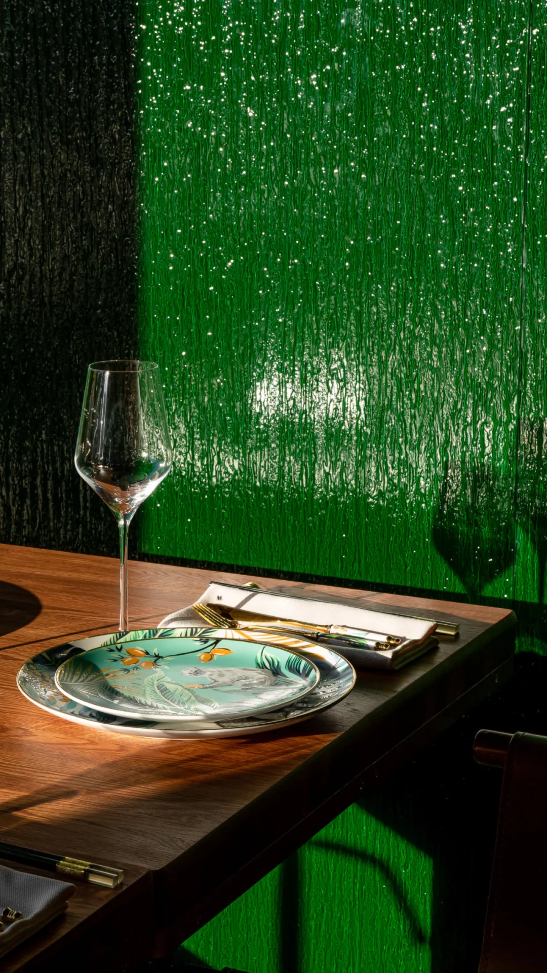 Интерьер/Экстерьер/Банкетная зона/Бар/Стол для двоих/Вход/Главный зал/Lounge зона ресторан Конг фото