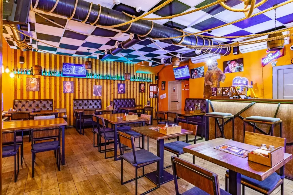 Интерьер/Экстерьер/Банкетная зона/Бар/Стол для двоих/Вход/Главный зал/Lounge зона бар Хмельной повар фото