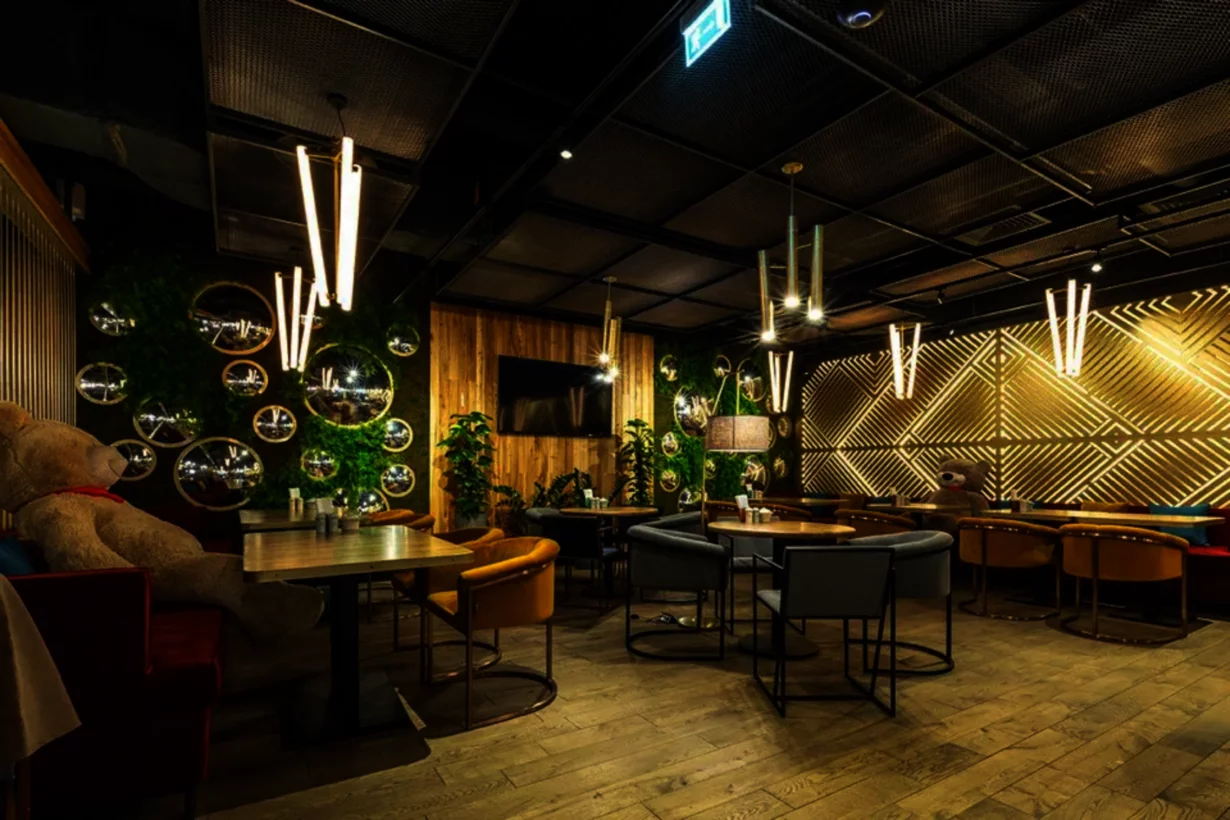 Ресторан «Vasilchuki Chaihona №1» / «Васильчуки чайхона номер один ...