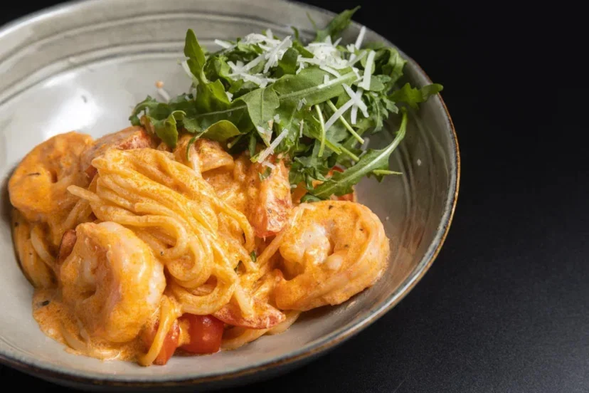 Интерьер/Экстерьер/Банкетная зона/Бар/Стол для двоих/Вход/Главный зал/Lounge зона бар Indюk фото