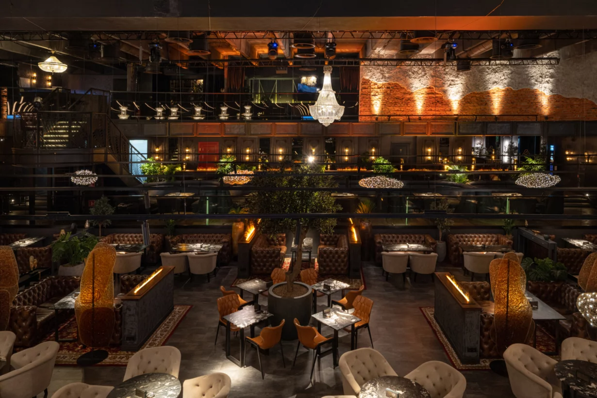 Интерьер/Экстерьер/Банкетная зона/Бар/Стол для двоих/Вход/Главный зал/Lounge зона ресторан Дымзавод Хамовники фото