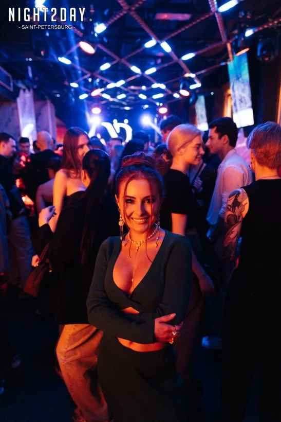 Интерьер/Экстерьер/Банкетная зона/Бар/Стол для двоих/Вход/Главный зал/Lounge зона клуб Project фото