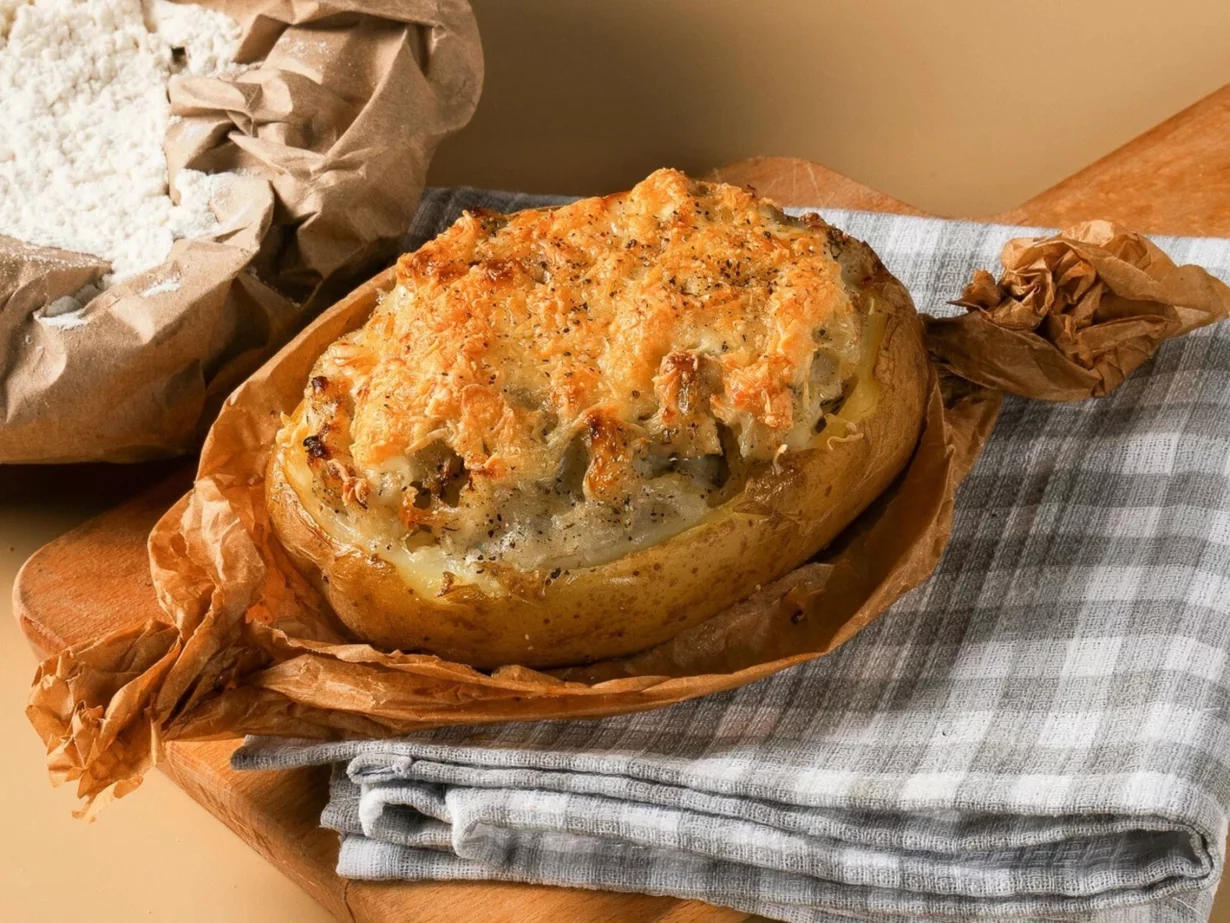 Интерьер/Экстерьер/Банкетная зона/Бар/Стол для двоих/Вход/Главный зал/Lounge зона кафе Мамин базар фото