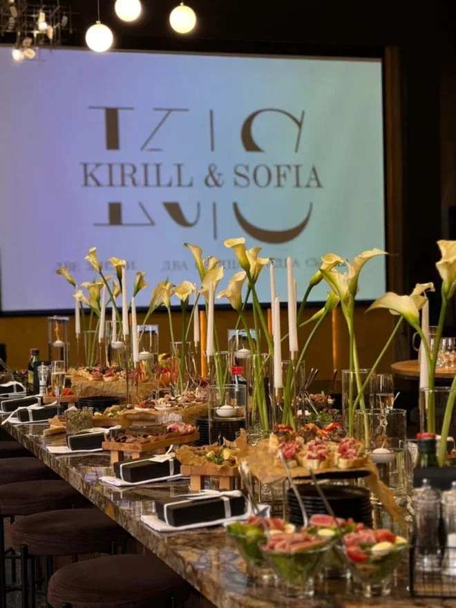 Интерьер/Экстерьер/Банкетная зона/Бар/Стол для двоих/Вход/Главный зал/Lounge зона кулинарная студия Chefs Eatertainment фото