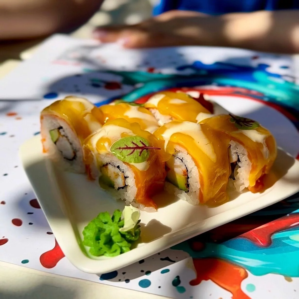 Интерьер/Экстерьер/Банкетная зона/Бар/Стол для двоих/Вход/Главный зал/Lounge зона ресторан TomYumBar фото