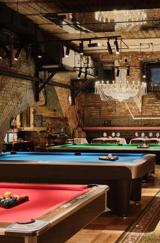 Интерьер/Экстерьер/Банкетная зона/Бар/Стол для двоих/Вход/Главный зал/Lounge зона бар Богема фото