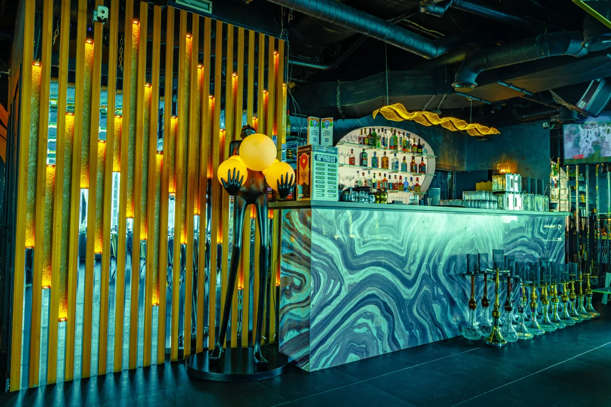 Интерьер/Экстерьер/Банкетная зона/Бар/Стол для двоих/Вход/Главный зал/Lounge зона лаунж Nebo Lounge&Bar фото