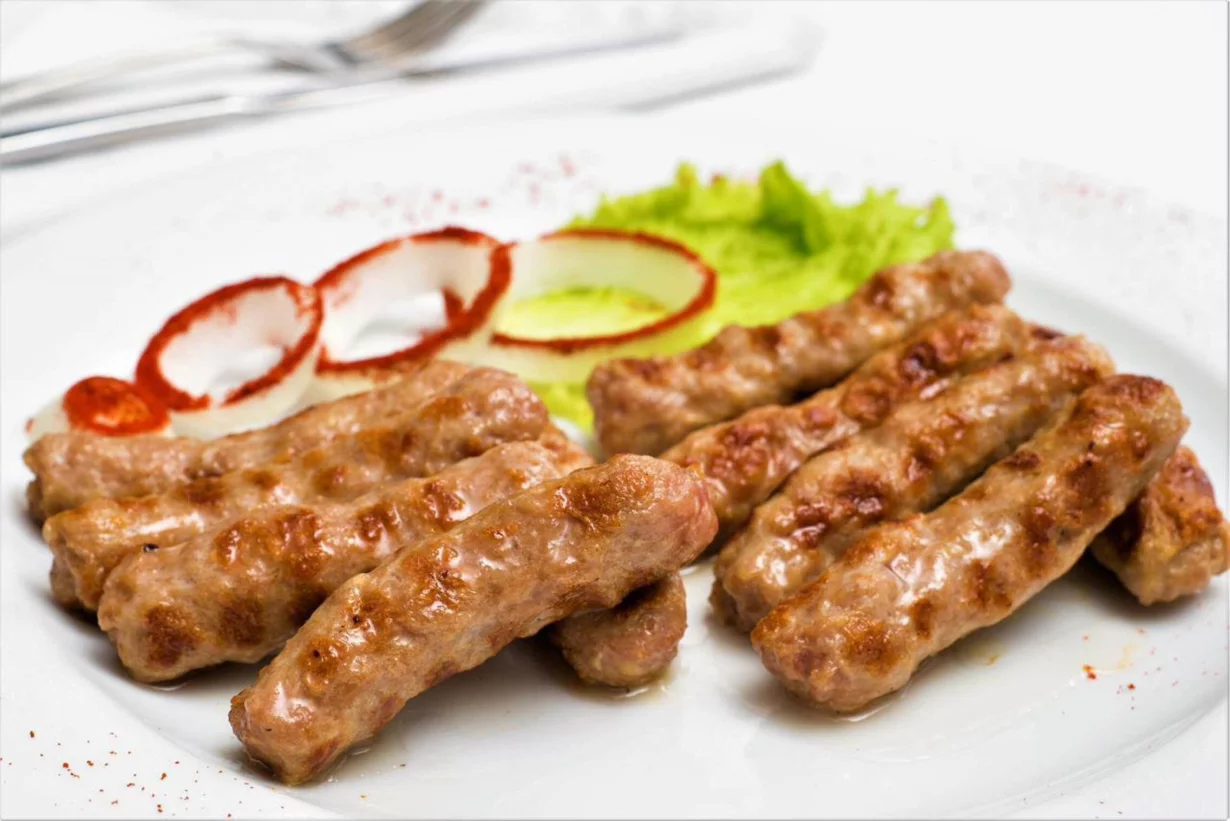 Интерьер/Экстерьер/Банкетная зона/Бар/Стол для двоих/Вход/Главный зал/Lounge зона ресторан Субботица Фили фото