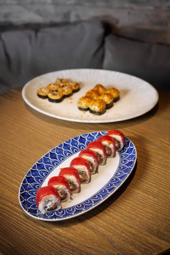 Интерьер/Экстерьер/Банкетная зона/Бар/Стол для двоих/Вход/Главный зал/Lounge зона ресторан Custo фото