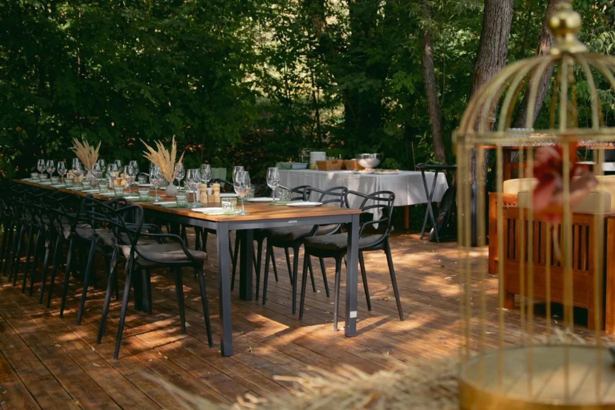 Интерьер/Экстерьер/Банкетная зона/Бар/Стол для двоих/Вход/Главный зал/Lounge зона ресторан Берег фото