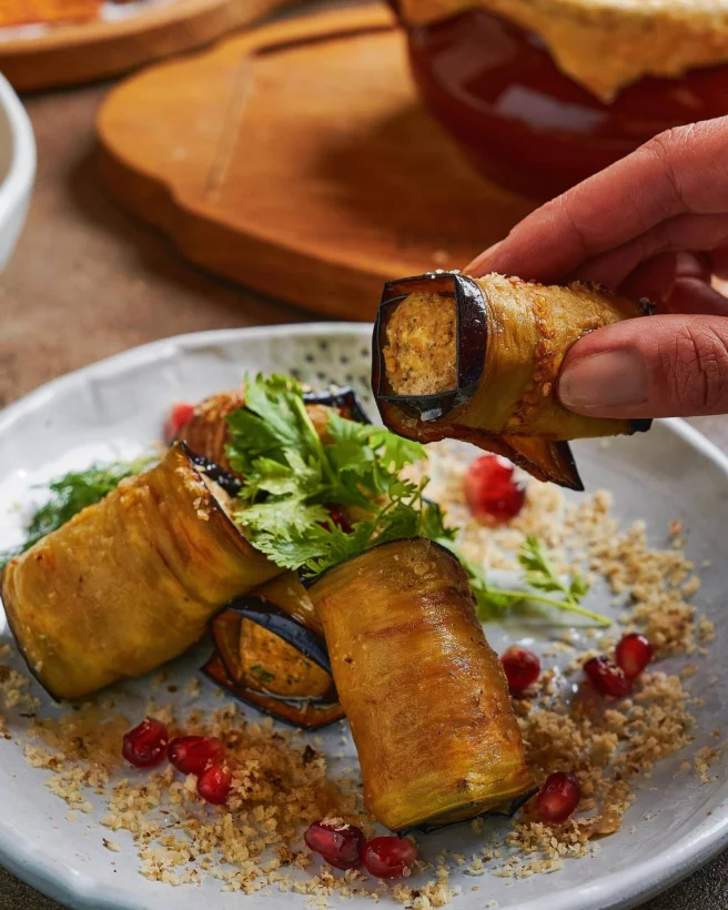 Интерьер/Экстерьер/Банкетная зона/Бар/Стол для двоих/Вход/Главный зал/Lounge зона ресторан Грузинские истории фото