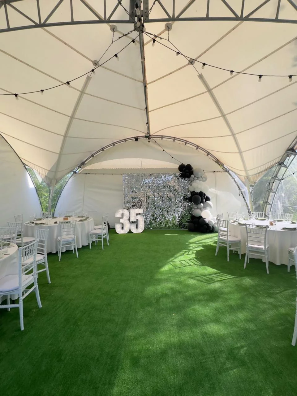 Интерьер/Экстерьер/Банкетная зона/Бар/Стол для двоих/Вход/Главный зал/Lounge зона ресторан Берег фото